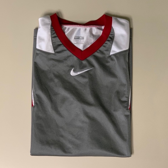 grey and red basketball jersey